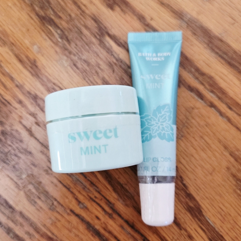 🛍BOGO 50% OFF💋💄NWT‼️Bath & Body Works "Sweet Mint" Pair Of Lip Treatments